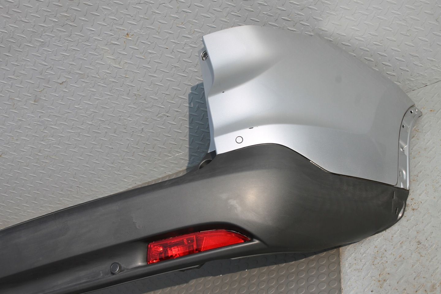 ZDERZAK TYLNY PDC TYŁ HONDA CR-V IV 12-14 NH700M