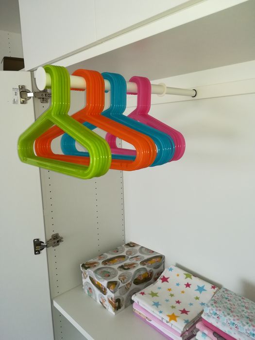 Drążek wysuwany HJALPA ze sklepu IKEA do systemu PLATSA np. dla dzieci