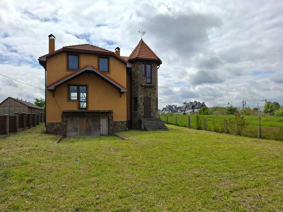 Продаж сучасного будинку, с.Сокільники вул. Хмельницького Б