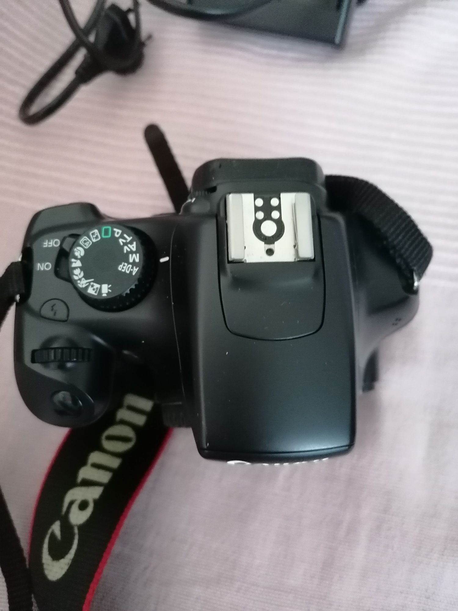 Canon EOS 1100D como nova