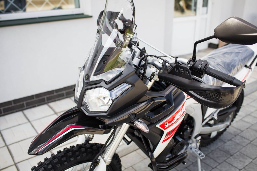 LONCIN LX250GY-3G DS2 мотоцикл