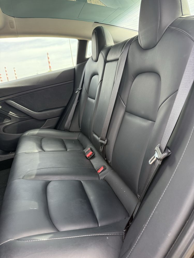 Tesla model 3 dual motor autopilot completo