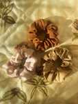3x gumki do włosów scrunchies kolory nude basic