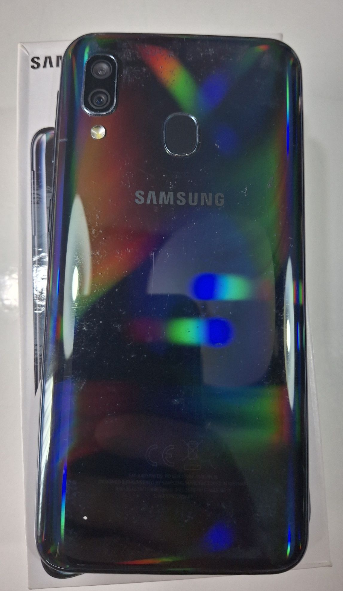 Samsung A40 4/64, zbita szybka, sprawny
