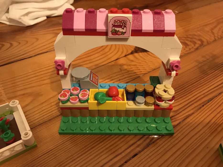 lego friends owocowe zbiory Oliwii