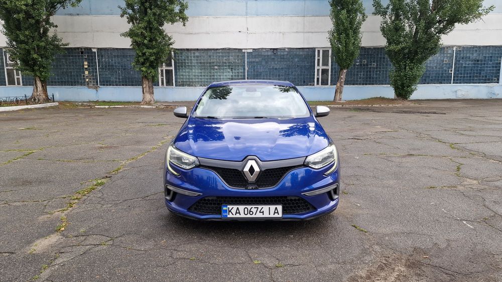 Renault Megane IV GT 1.6 TCE 205 EDC