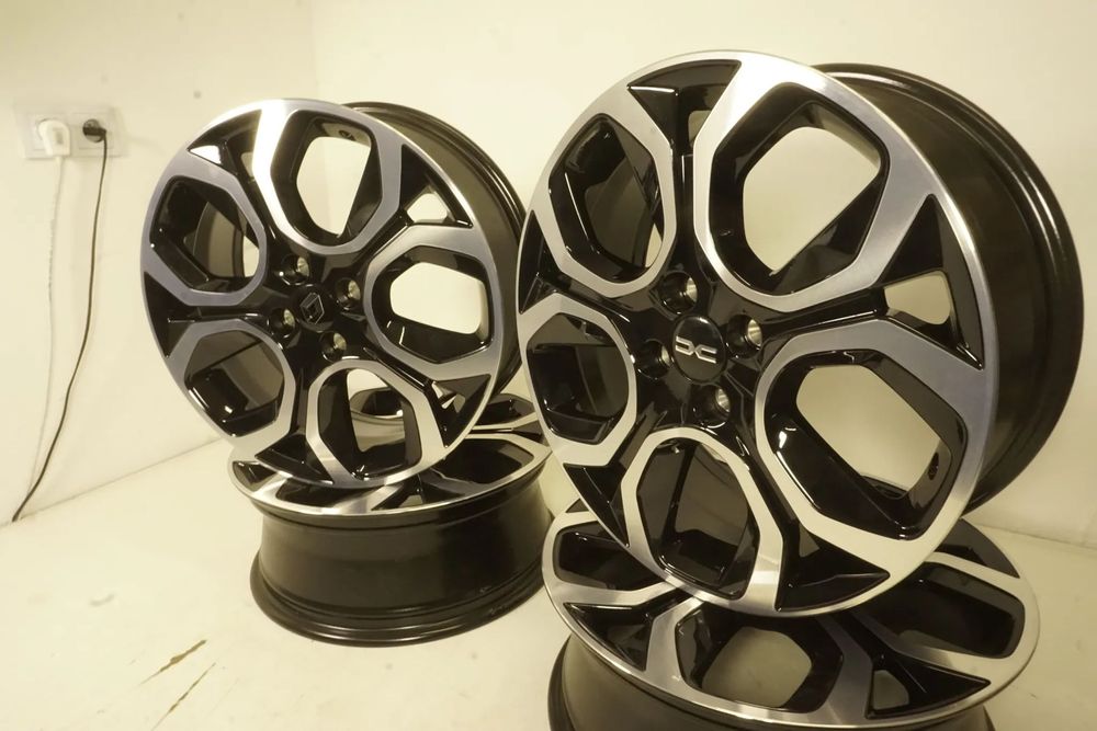 Felgi  aluminiowe 17 RENAULT CAPTUR CLIO MEGANE DACIA SANDERO STEPWAY JOGGER ET45 ORYGINAŁ