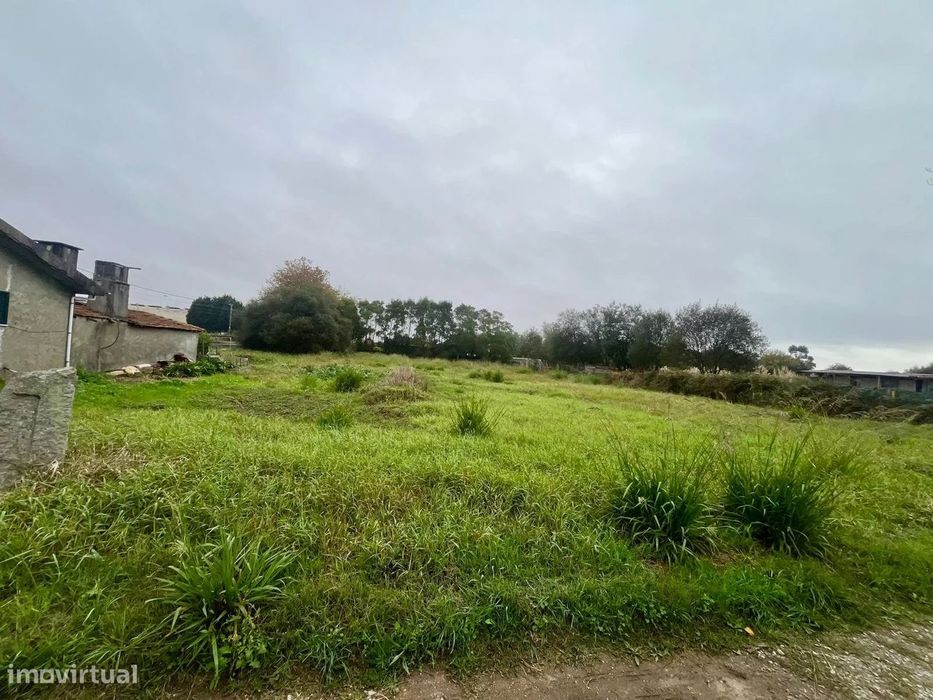 Terreno em Espinho: Oportunidade Imperdível!