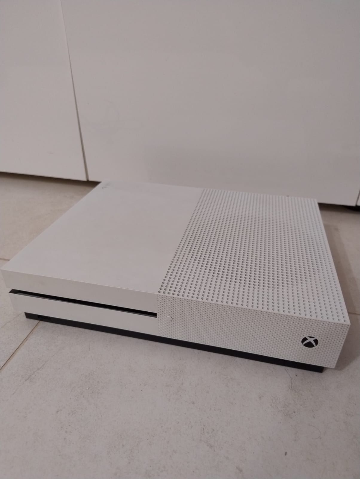 Xbox one s + pad + zasilacz