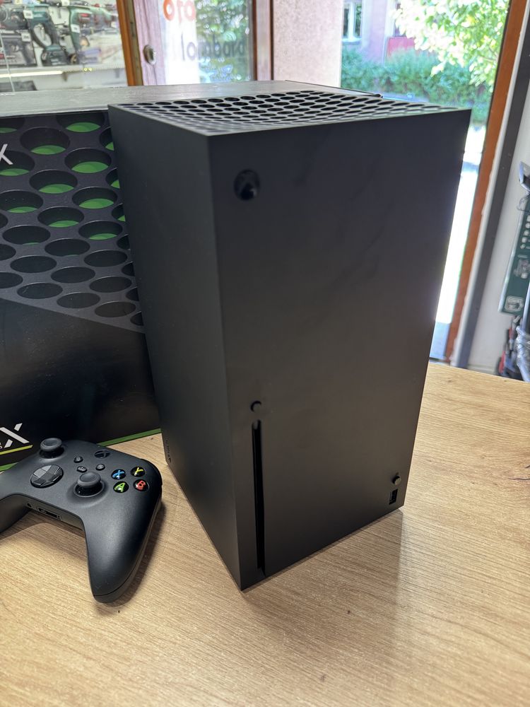 Konsola Xbox Series X Stan idealny - otoLombard Lumik Kalisz