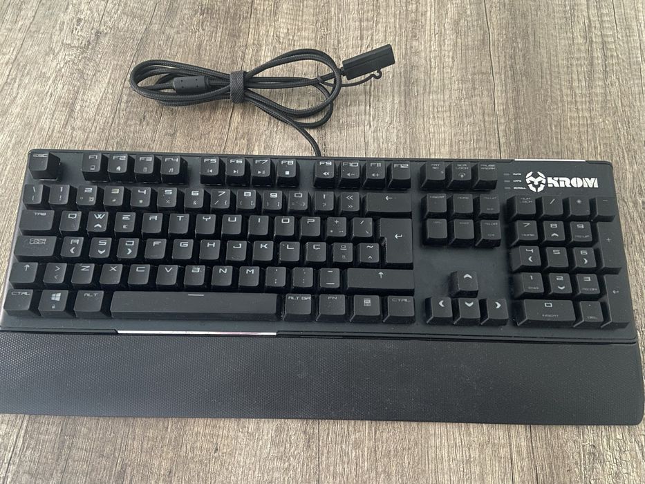 Krom Kael Mechanical Keyboard