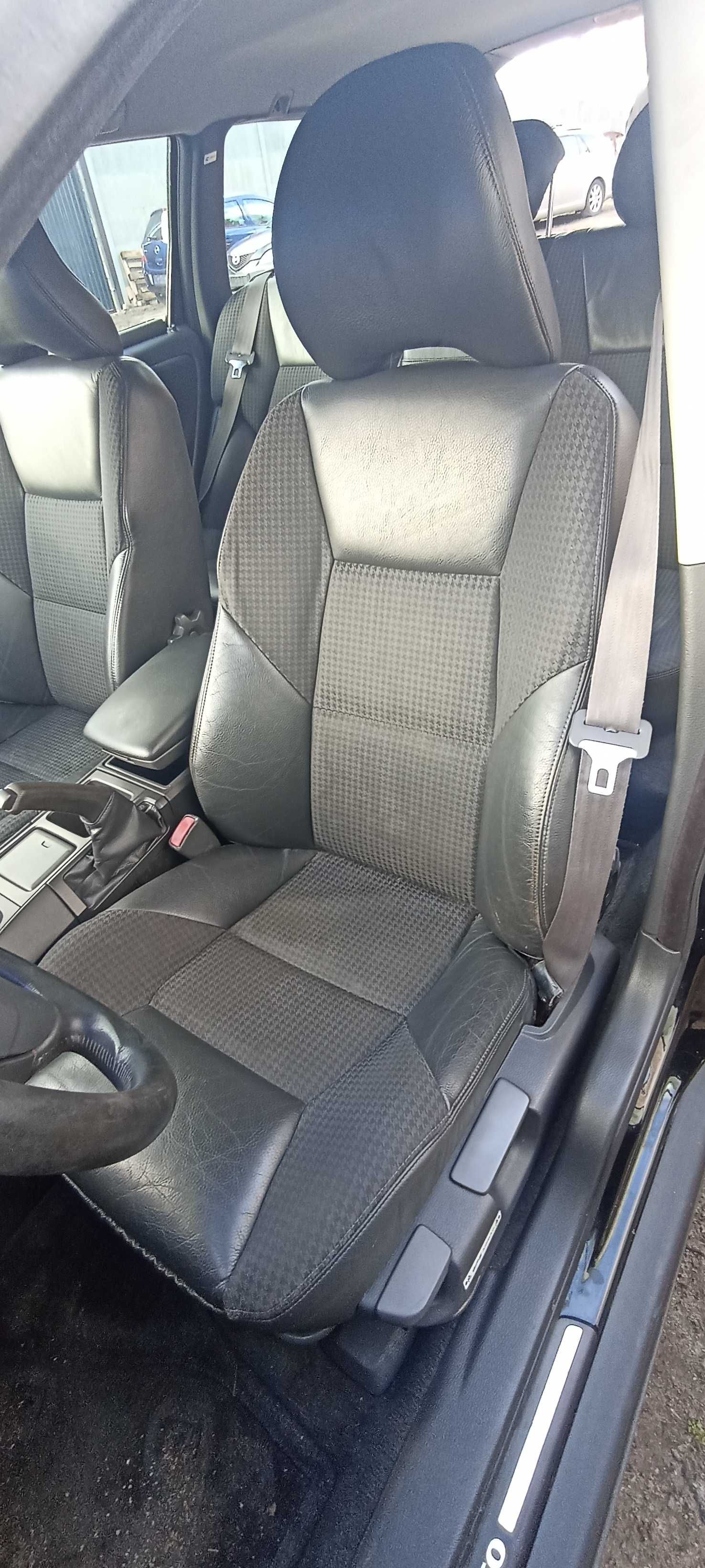 volvo v70 2.4 b B5244S  170 km lak 019-26 samochód na części M56