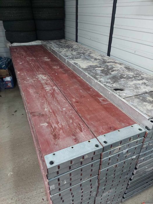 Rusztowanie Elewacyjne Fasadowe Typu Plettac Pletak Pletac Transport