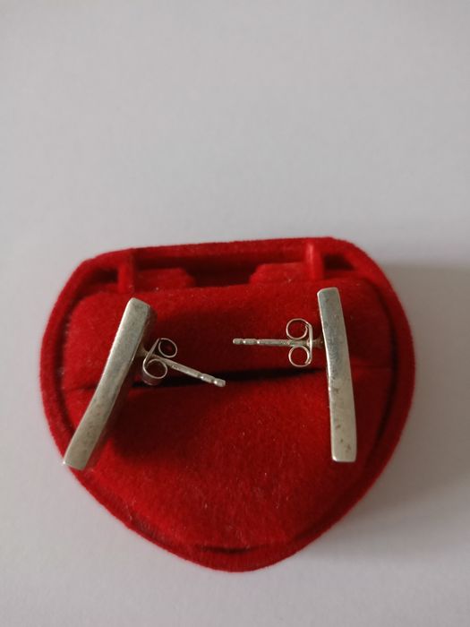 Srebrne kolczyki z bursztynem wkręcane