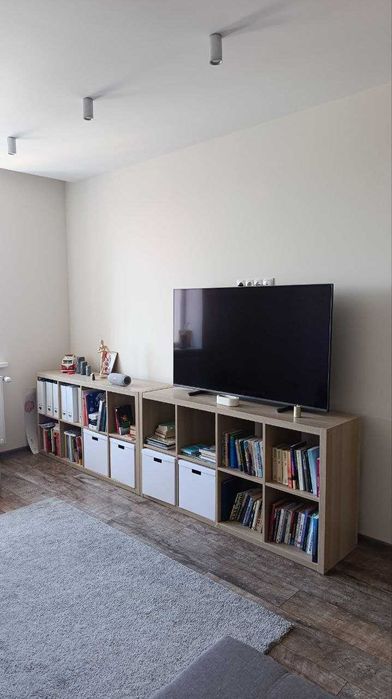 Продаю 2к квартиру в центрі біля стометрівки в новобудові.Документи є