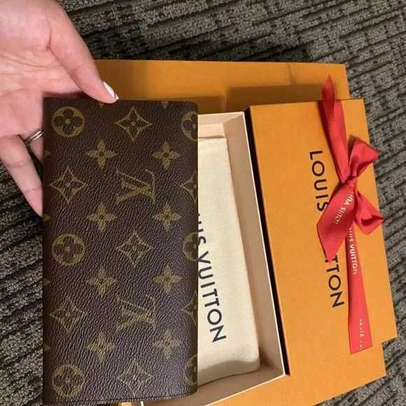 LV Emilie Wallet Monogram