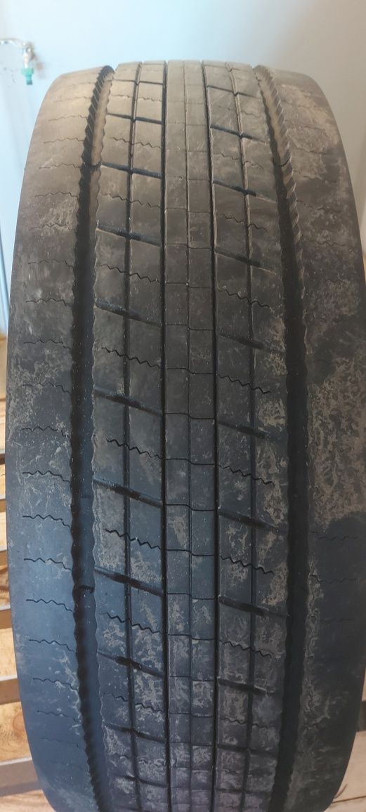 Opona 315/70R 22.5