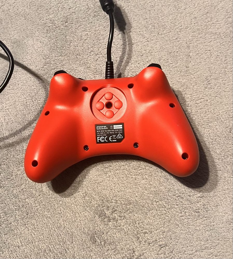 Hori przewodowy kontroler do Nintendo Switch/Switch 2