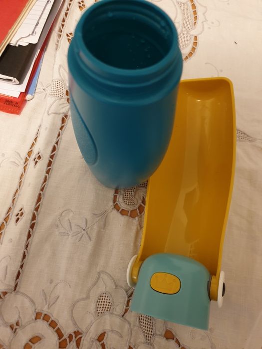 Garrafa de água para cães