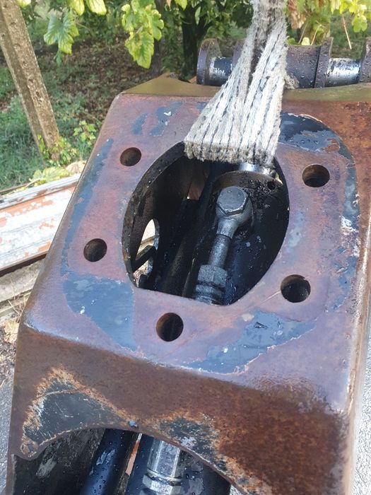 Pinça florestal usada