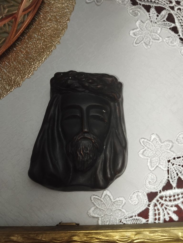 Okazja! Elegancki Jak Nowy Zestaw Dewocjonali Religijnych .