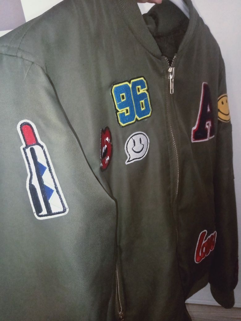 Kurtka Bomberka z naszywkami SI r.S