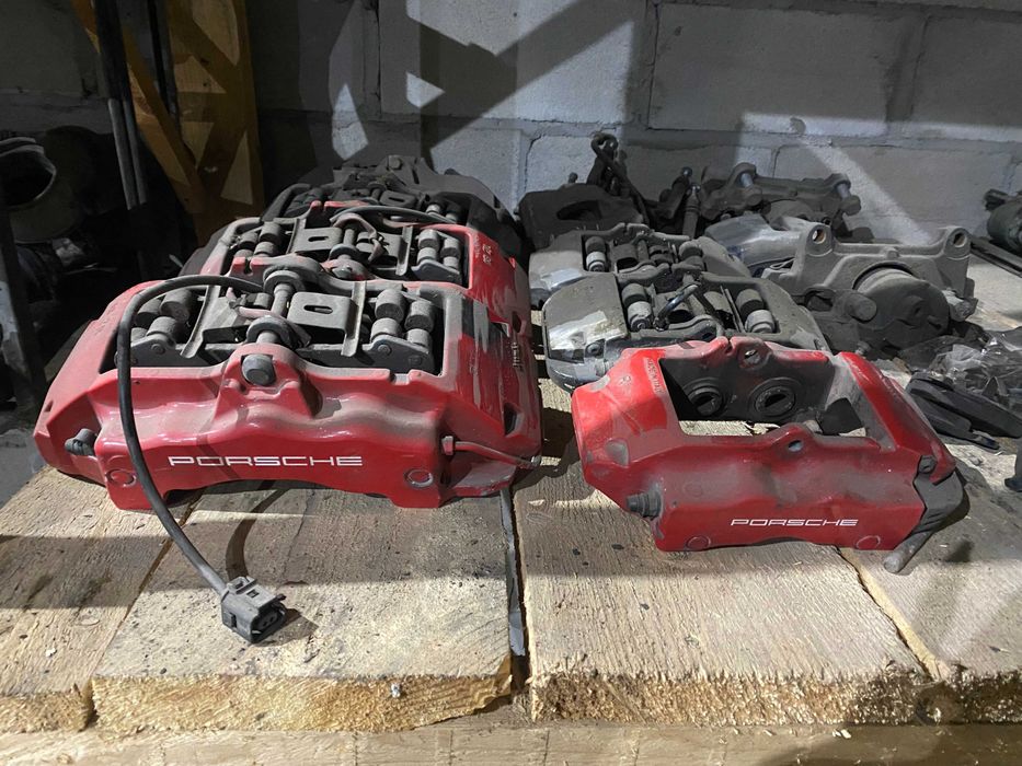 Супорта суппорта Porsche Cayenne Audi q7 VW Touareg 17Z 18Z