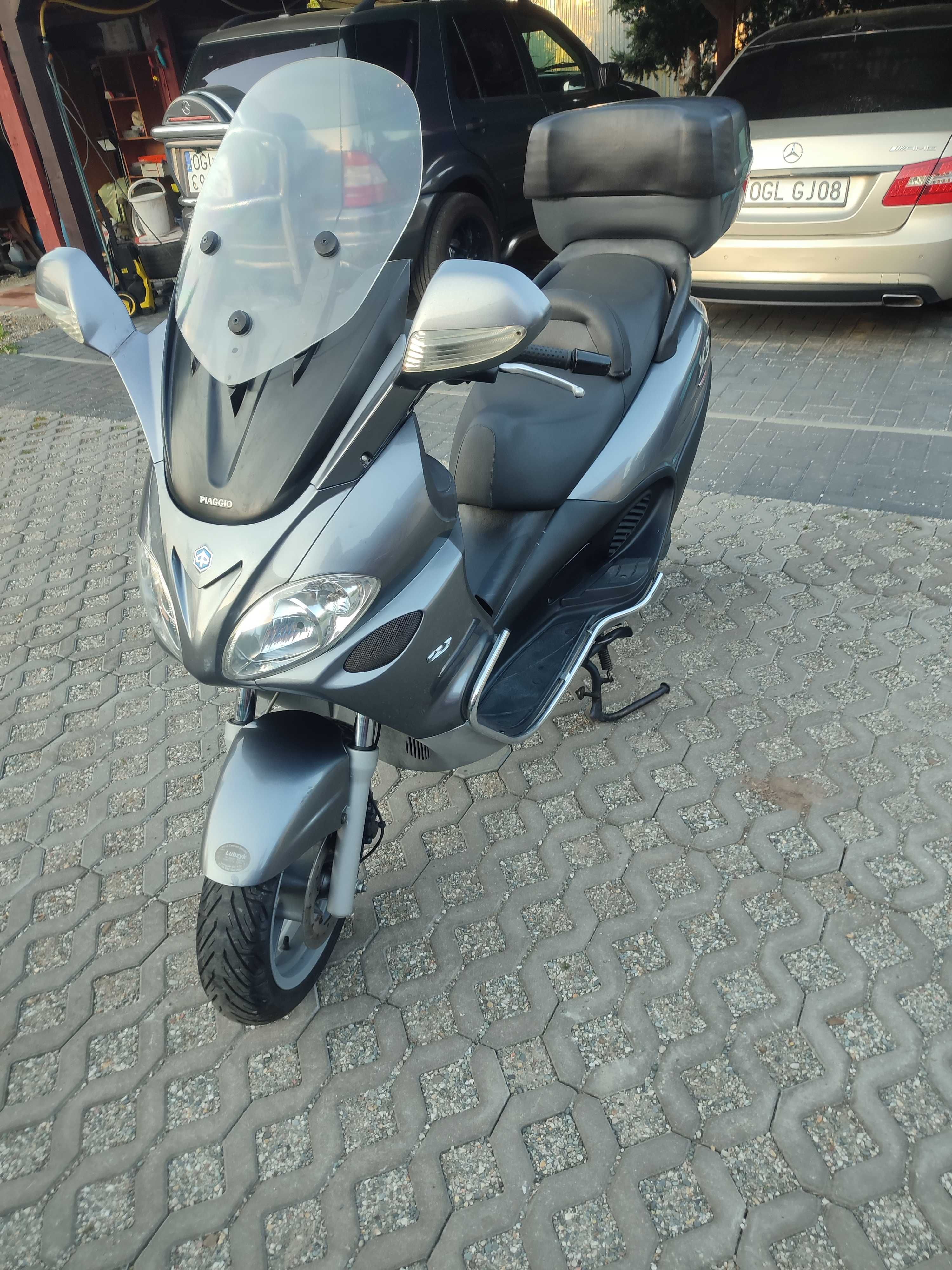 Na sprzedaż używany skuter Piaggio X9 Evolution 125