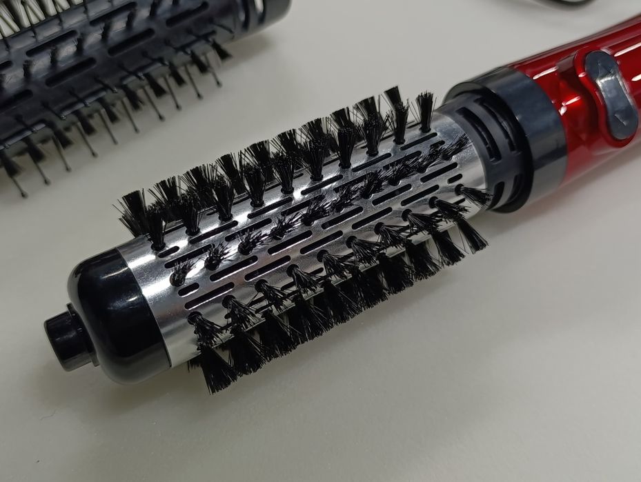 Обертова фен-щітка Gemei GM-4829