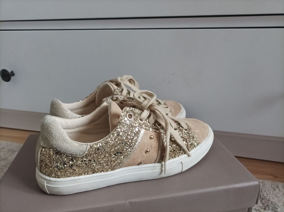 Buty dziewczęce San Marina r. 35
