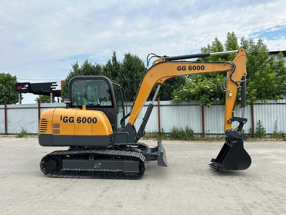 Koparka  gąsienicowa  Gunter Grossmann GG6000. Nowa