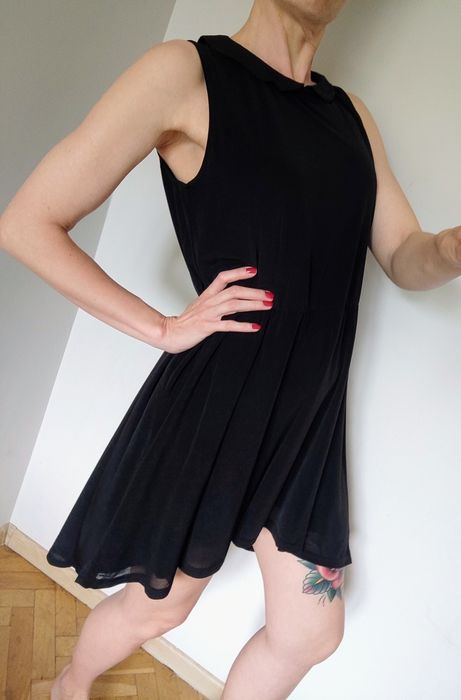 Nowa Sukienka H&M Divided Czarna Asymetryczna Sukienka Cut Out L