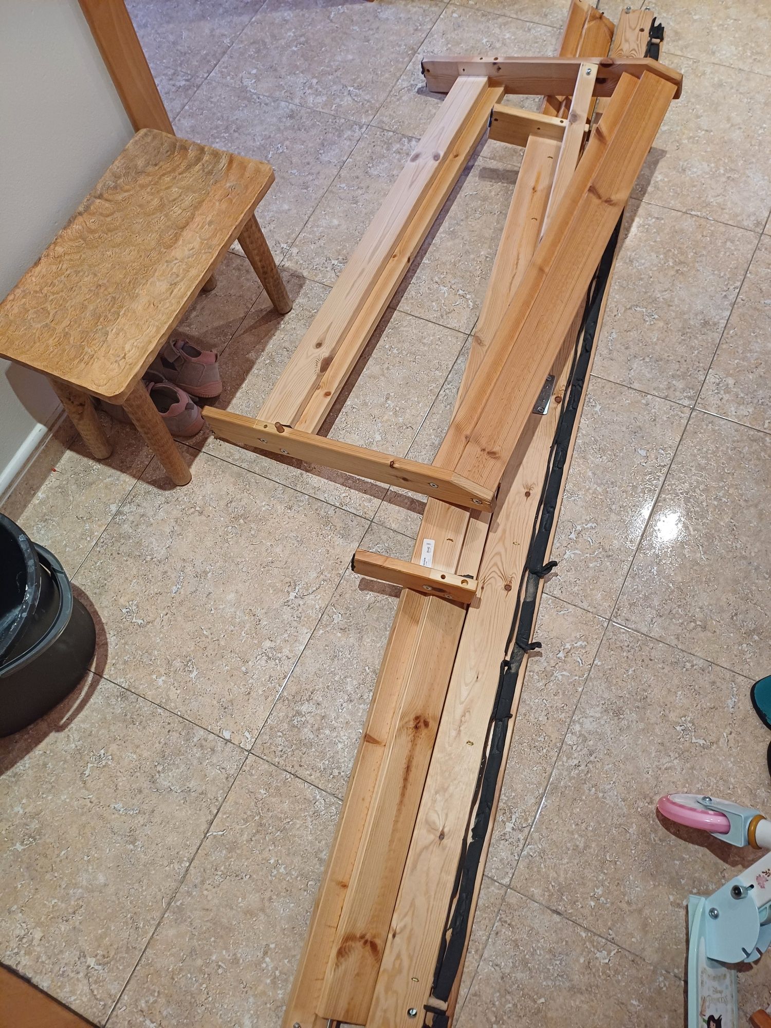 Estrutura de cama Ikea