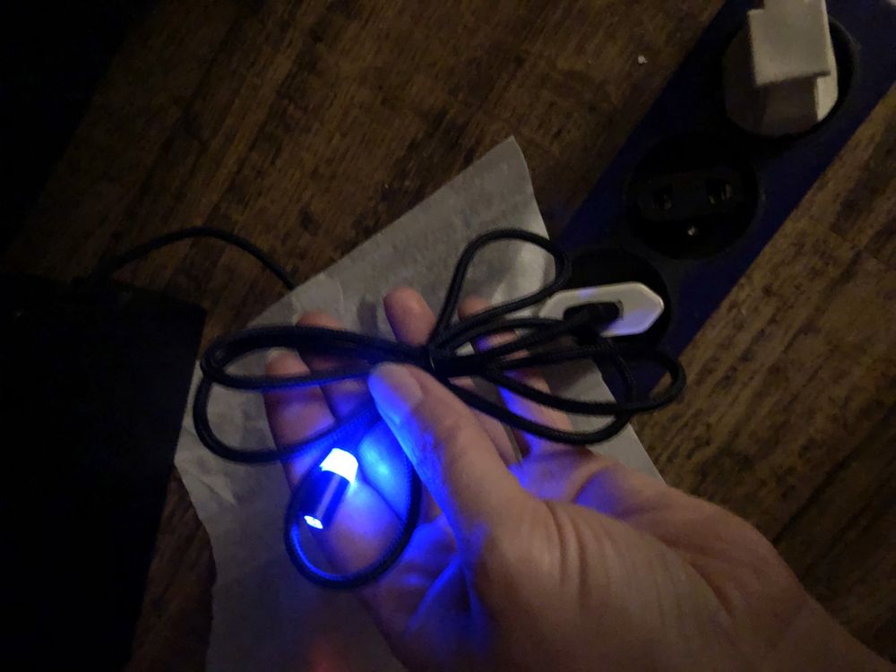 Ładowarka kabel magnetyczny LED lightning do Apple iPhone nowy