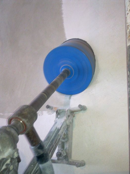 Алмазное сверление, бурение отверстий, резка проёмов, демонтаж бетона,