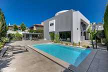 Moradia T5 de Luxo no Estoril — Exclusividade, Conforto e Estilo de Vi