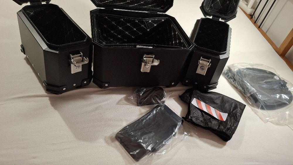 Malas laterais e traz para moto