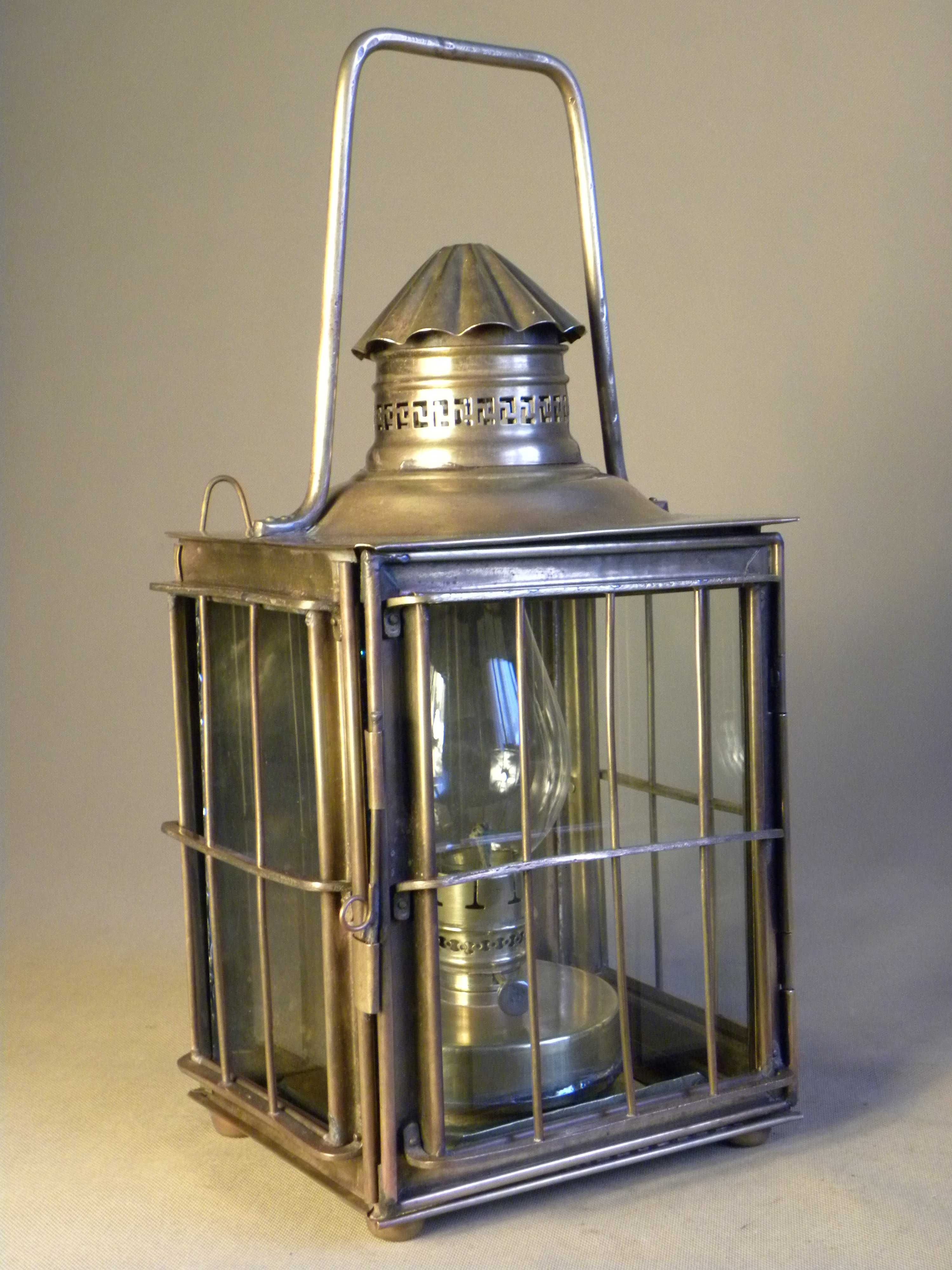Stara duża mosiężna lampa latarnia naftowa korytarzowa Dumont