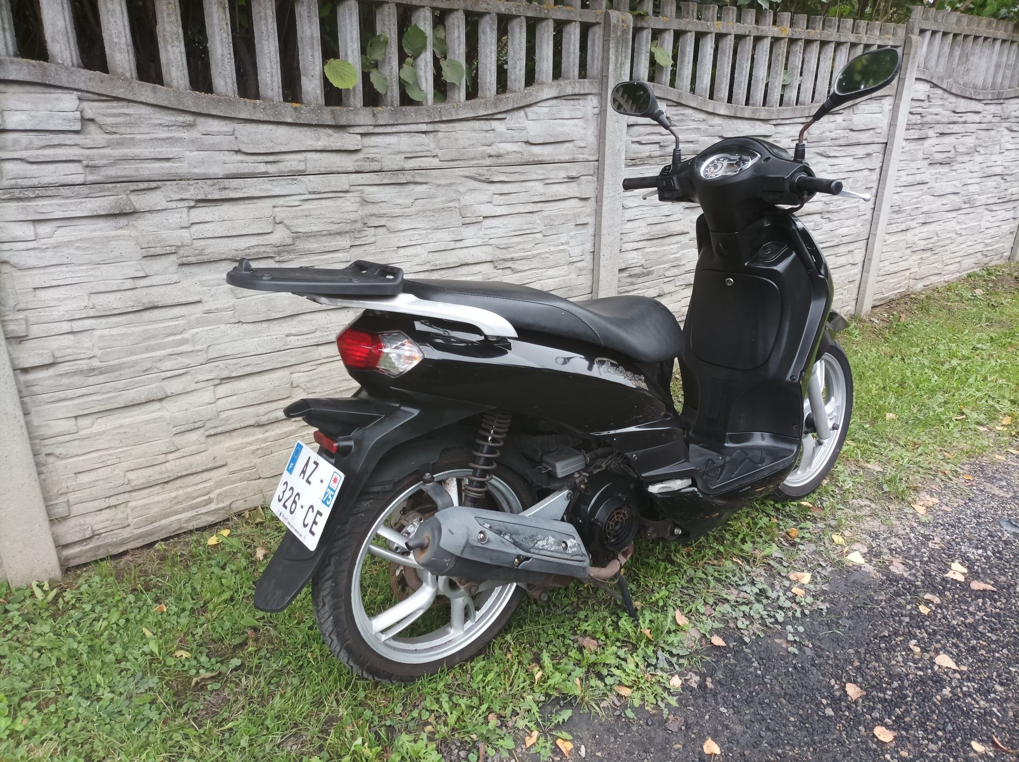 Peugeot Tweet 125 z 2010r na kat B duże koła 16