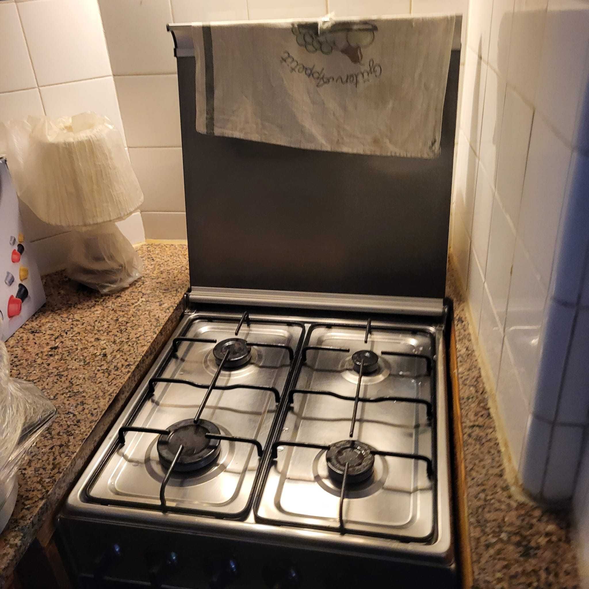 Fogão a Gas e Forno eletrico