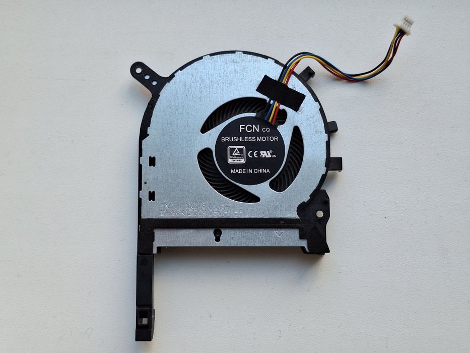 Кулер для ноутбука Asus Tuf Gaming FM1U DC 5V 0.5A