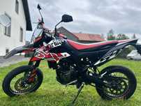Aprilia SX 125  .
