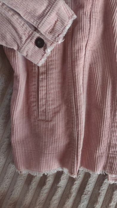 Стильная куртка/ ветровка Zara. Пудровая куртка оверсайз вельвет.