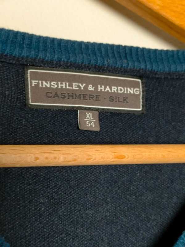 Finshley & Harding sweter męski granatowy w serek