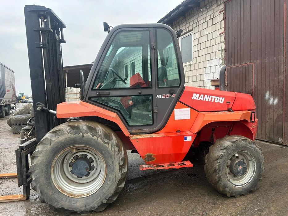 Manitou Wózek Widłowy Widlak MANITOU M 30-4 4x4 Przesuw Boczny Udźwig 3 Tony  Wózek Widłowy Widlak MANITOU M 30-4 4x4 Przesuw Boczny Udźwig 3 Tony