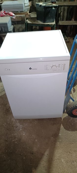 Máquinas ,ler anúncio