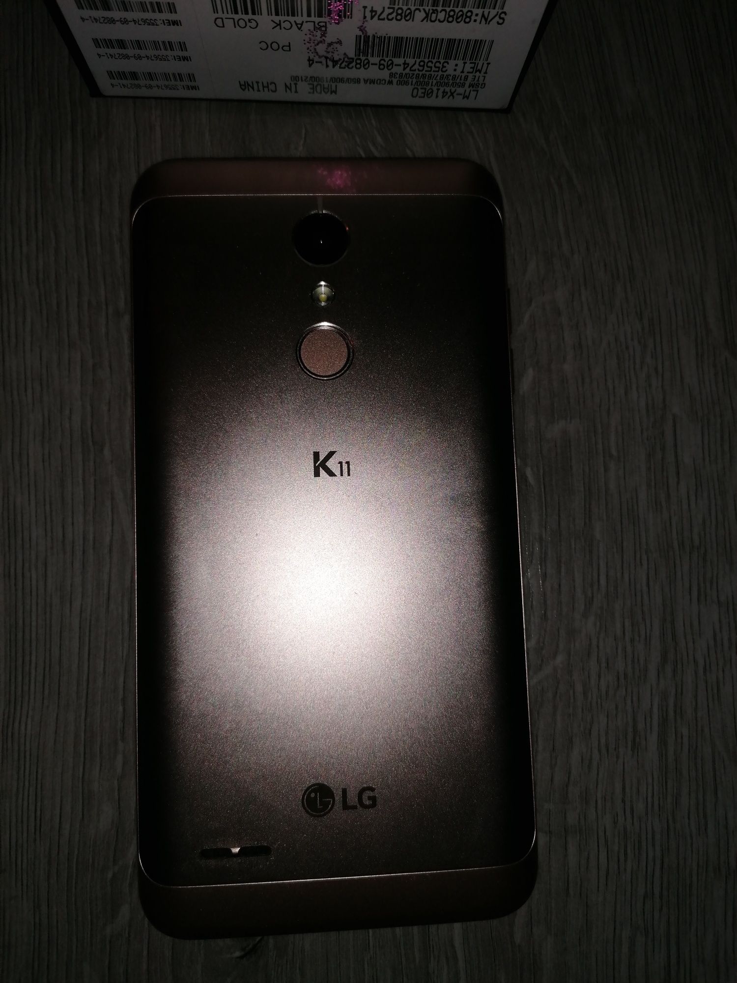 Telefon LGK11. Stan idealny.