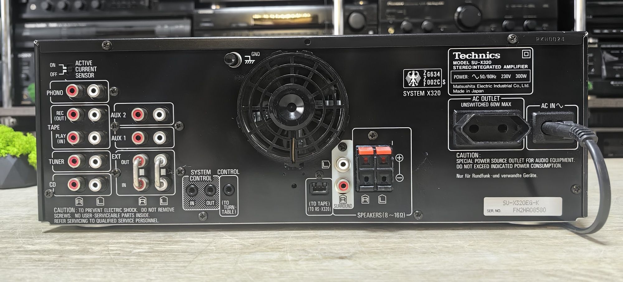 Підсилювач Technics SU-X320/8Ω