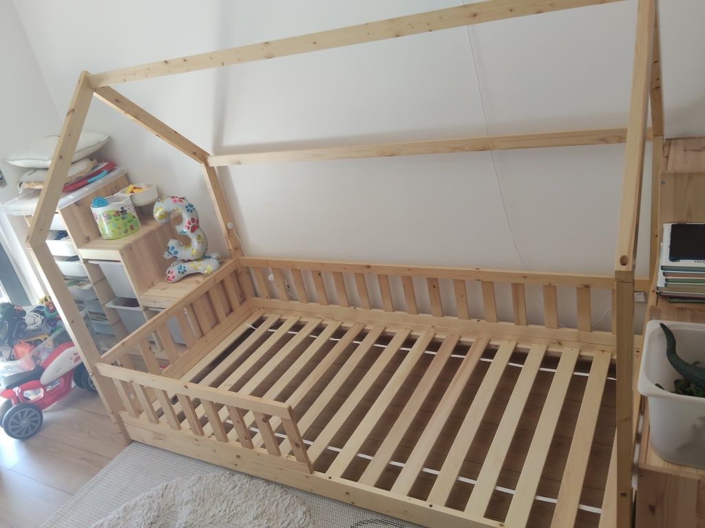 Cama Montessori  criança