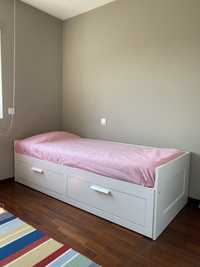 Cama modelo BRIMNES (Ikea) branco